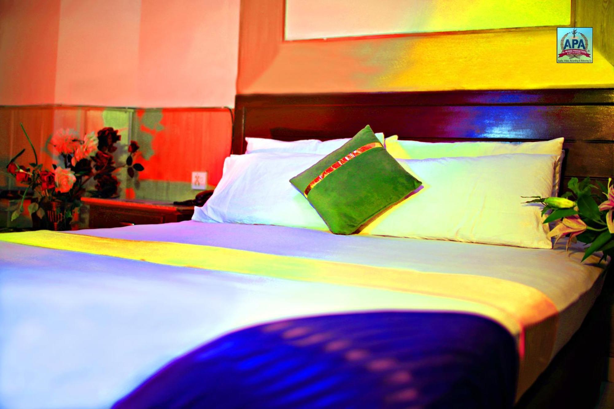 Quick Continental Hotel - Jail Road Lahore Eksteriør bilde