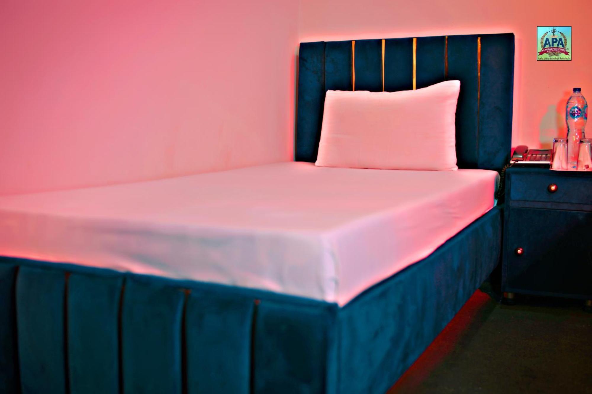 Quick Continental Hotel - Jail Road Lahore Eksteriør bilde